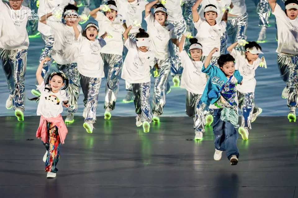 天府新区天, QUobx, 往的