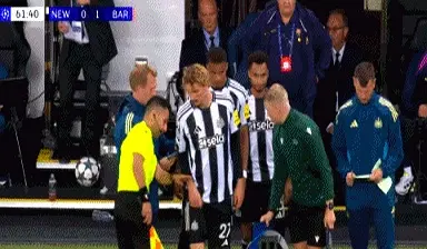 每场比赛都 每场比赛都