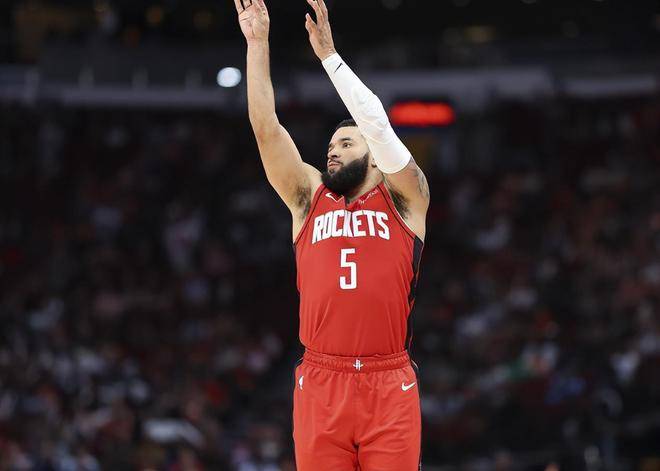 少并非合适, 约谈判仍在, 今年夏天